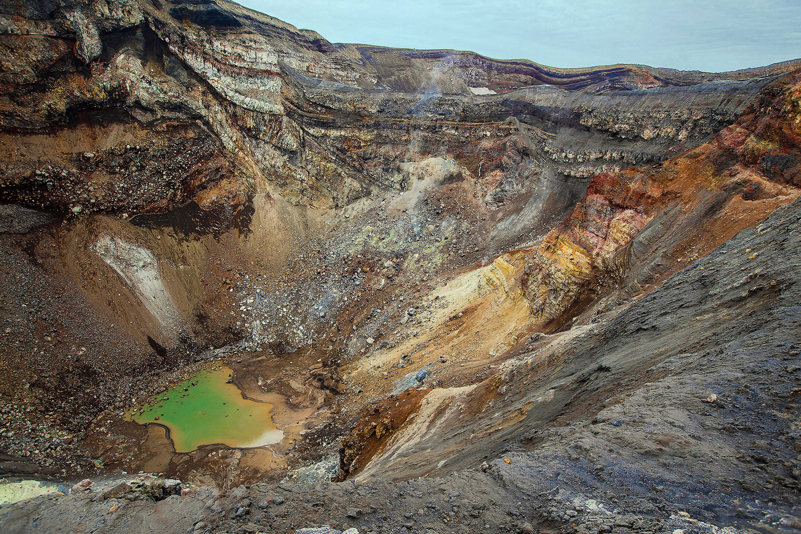 Вулкан Горелый (Gorely Volcano)